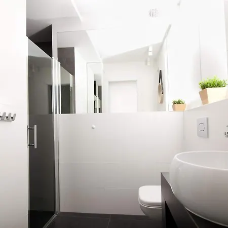 River Front, Great View From 14th Floor, Next To Pge Narodowy Stadium, Torwar - By Warsawskyline Βαρσοβία