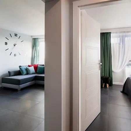 River Front, Great View From 14th Floor, Next To Pge Narodowy Stadium, Torwar - By Warsawskyline * Βαρσοβία